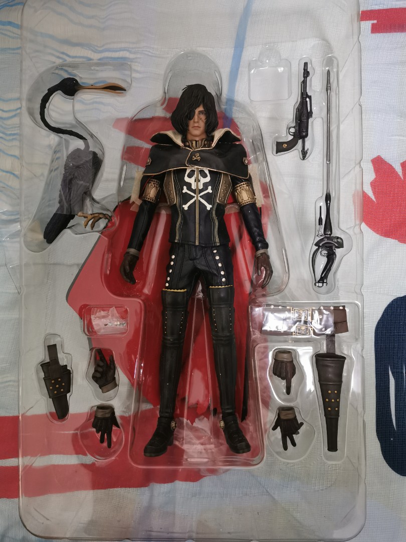 Hot toys captain harlock top