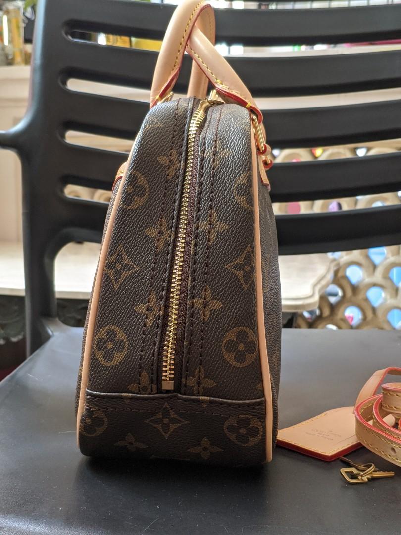 Louis Vuitton Trouville Handbag 353197