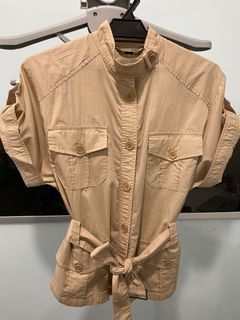 (Category: ) located in . Submitted by styletrader (Listing ID 1013316811, Image 1). Description: .