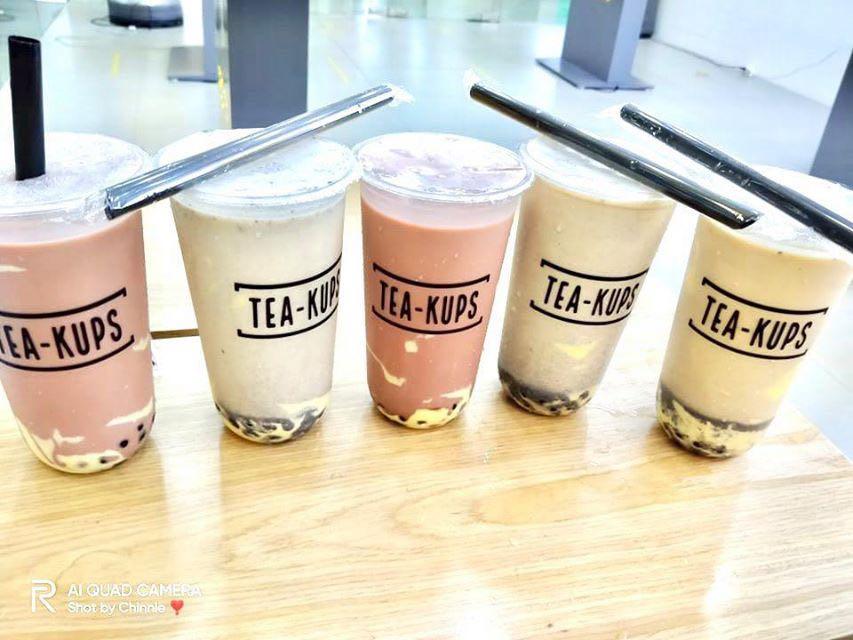 Tea-Kups Boba tea and snacks (Category: Beverages) located in Paranaque City. Submitted by reyndavid (Listing ID 1013144403, Image 2). Description: Are you craving for milktea?Try our premium milktea,For pick up and delivery with fee.We are located @ Gatchalian Subd Phase 2c Paranaque 16 oz. P65 22.oz P75 additional pearls 10 additional creamcheese 10 DM/PM us your orders Thank you😍😍😍.