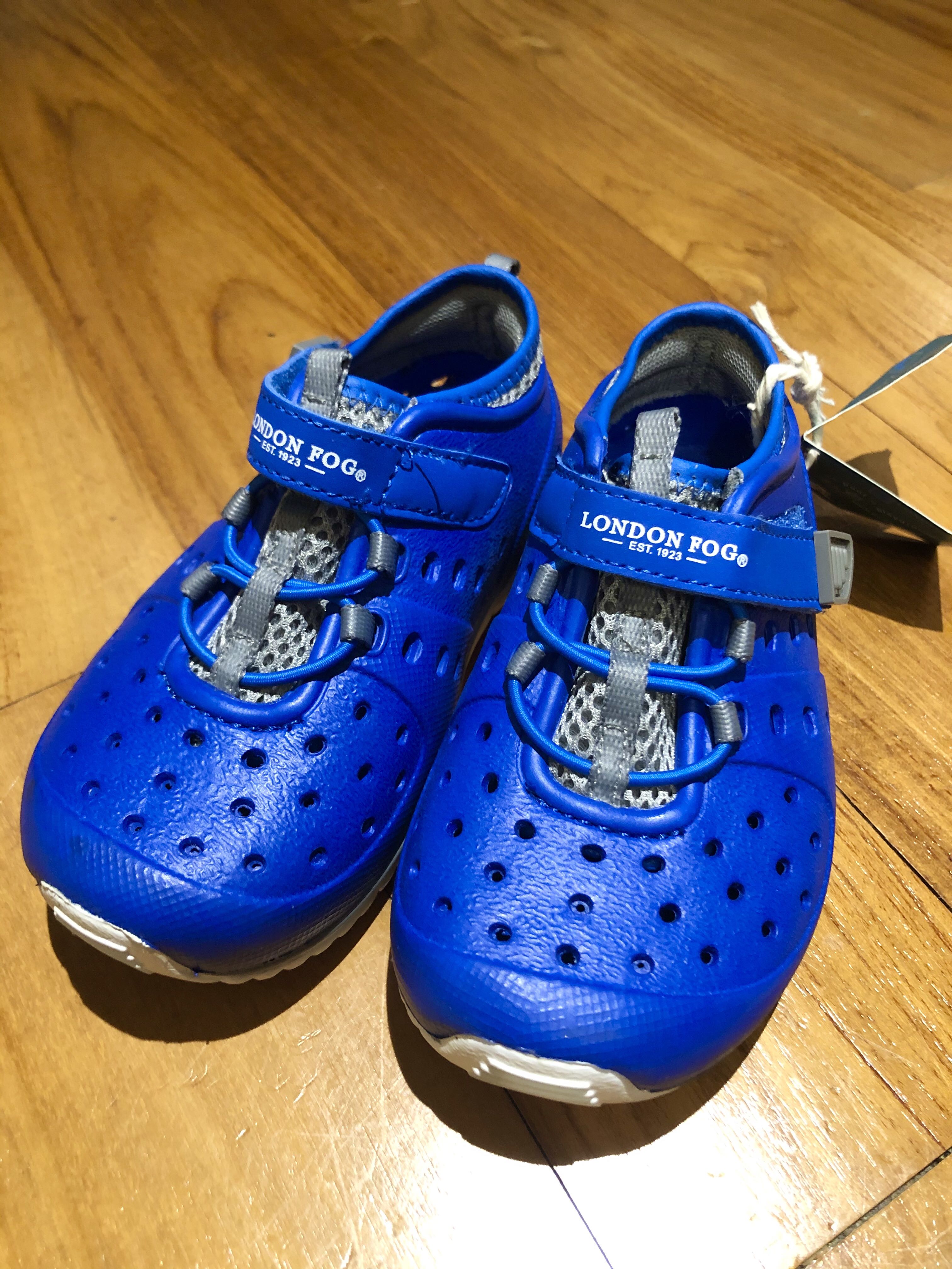 LONDON FOG Mud Puppies from Pool to Play Sneaker Sandal Water Shoe