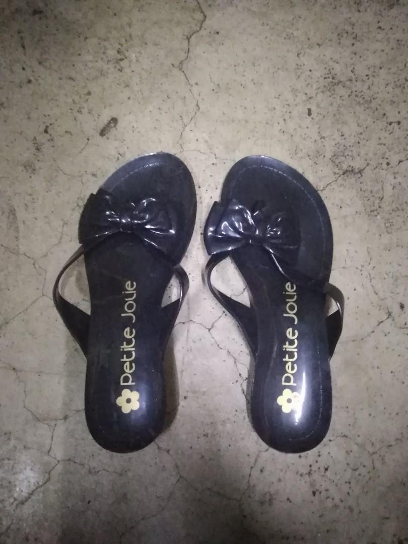 petite jolie flip flops
