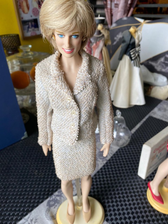 Princess Diana Doll Franklin Mint Iconic Doll Iconic Blue Suit Mint Everything Else On Carousell