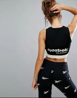 (Category: ) located in . Submitted by helpmegetmoreclothes (Listing ID 1013203757, Image 1). Description: .