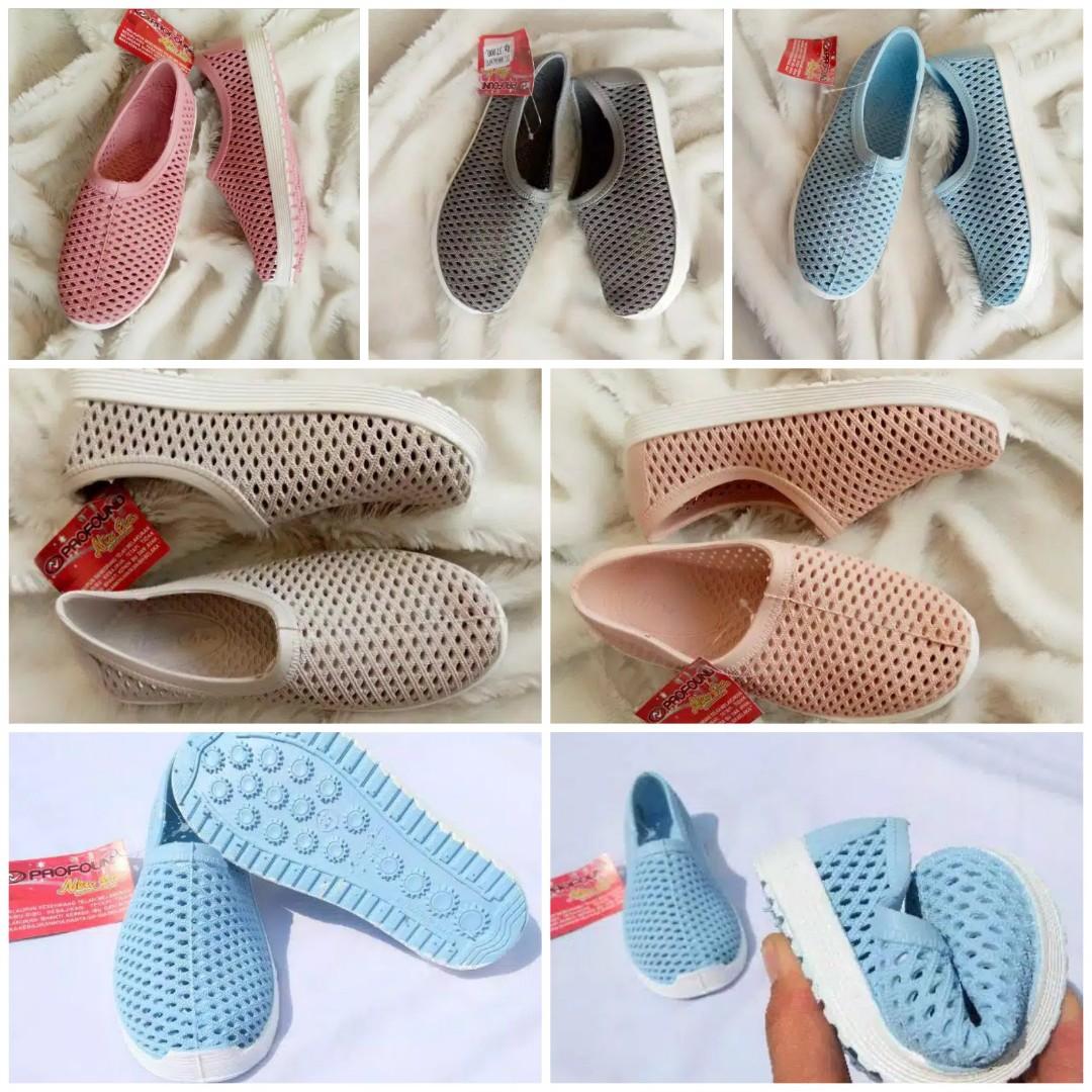 Slip on new best sale era