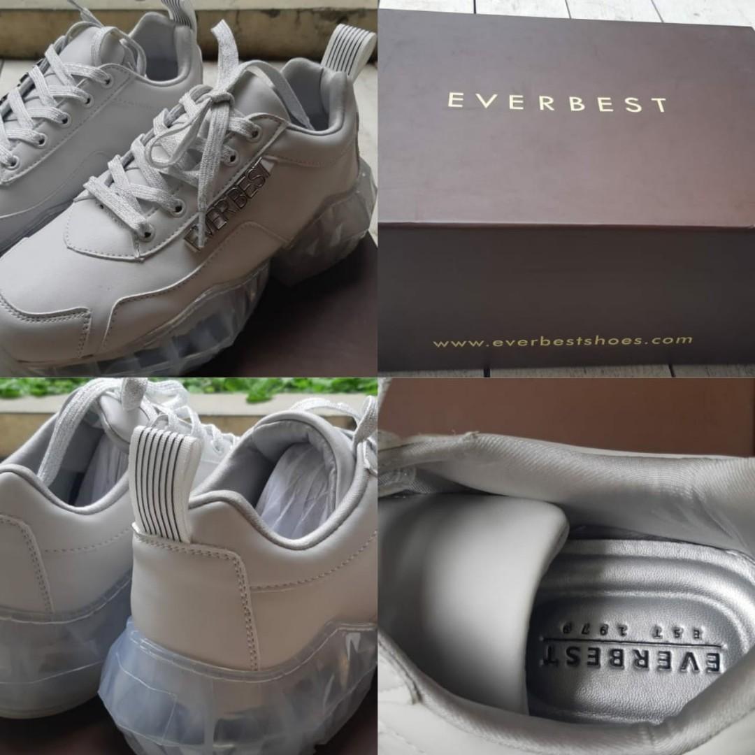 Sepatu Sneakers Putih 100 Original Fesyen Wanita Sepatu Di Carousell