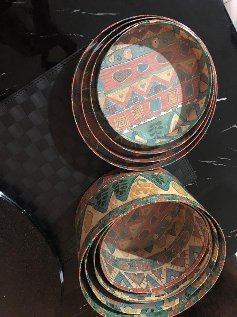 Storage boxes (Category: Storage Boxes & Baskets) located in Singapore. Submitted by simonmak_bear (Listing ID 1013255157, Image 2). Description: 4 sizes for $18 Diameter: 25cm,23cm,21cm,19cm.