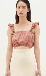 (Category: ) located in . Submitted by helpmegetmoreclothes (Listing ID 1013279808, Image 1). Description: .