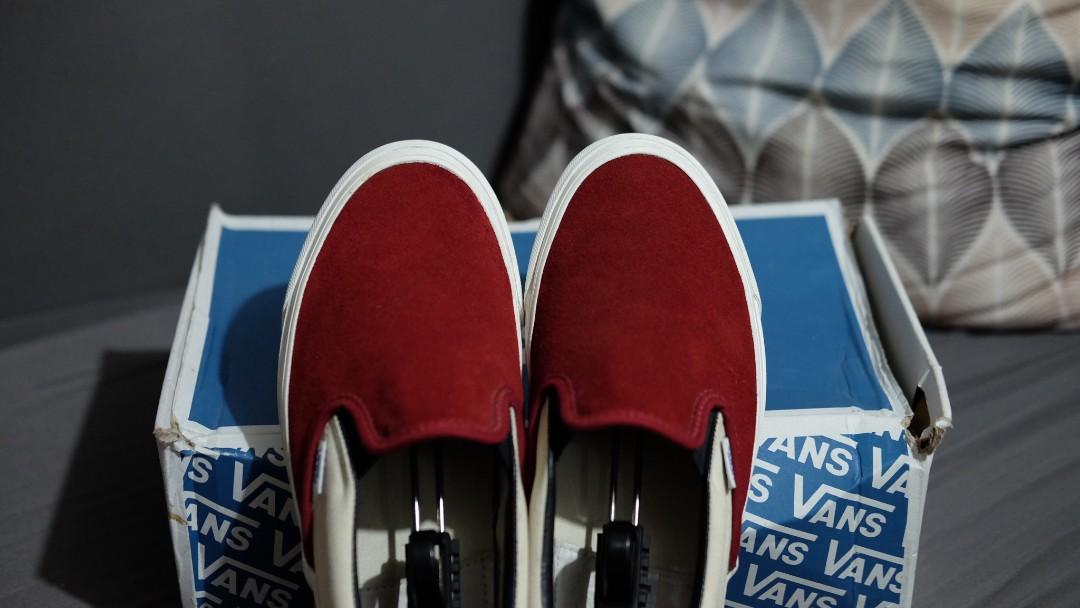 Vans vault red dahlia shop slip on