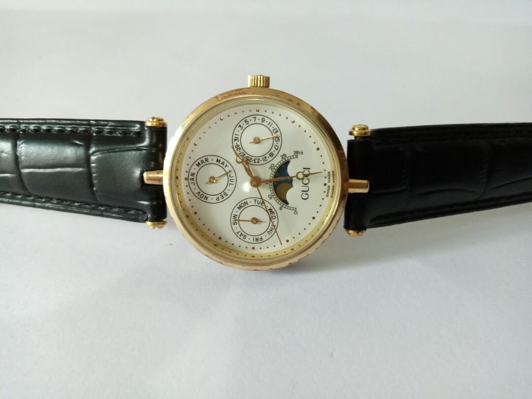 Vintage gucci watch 1986 deals