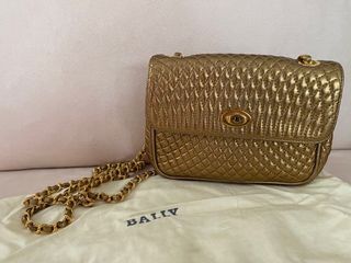 （分類：）位於 。 由 mcpeil 提交（商品編號 1013436342，圖片 1）。簡介： 。