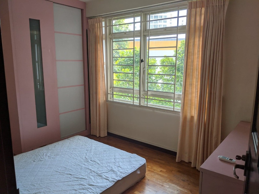 (Category: ) located in . Submitted by le3hou (Listing ID 1013620778, Image 1). Description: .
