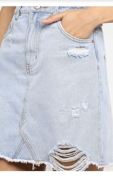 BNWT supre ripped denim skirt Women s Fashion Bottoms Skirts on Carousell