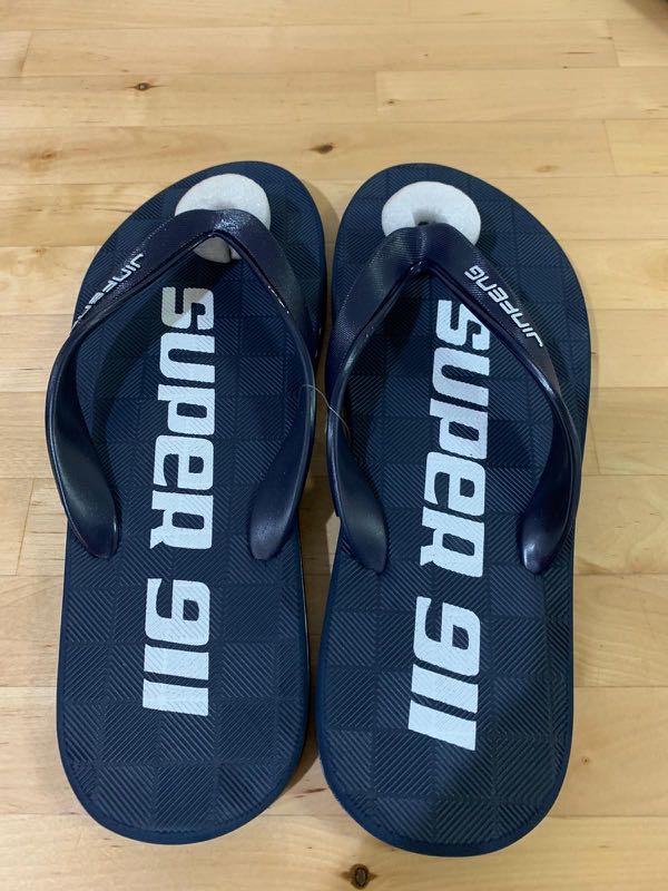 mens flip flops size 9