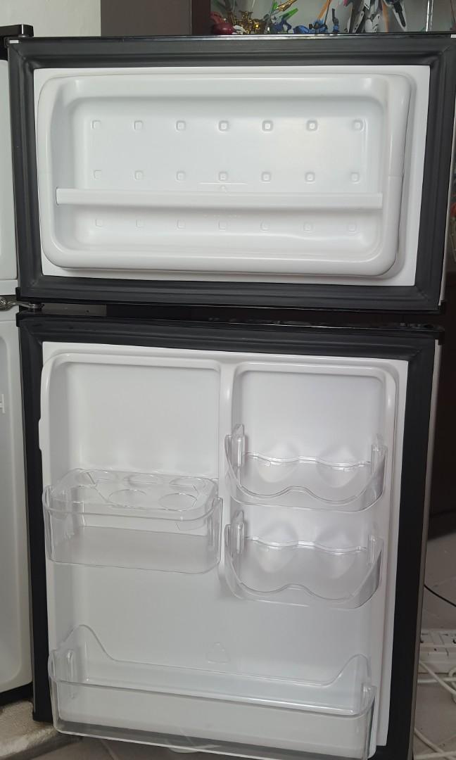 Cheap, good as brand new Fujidenzo 2Door Refrigerator, TV & Home