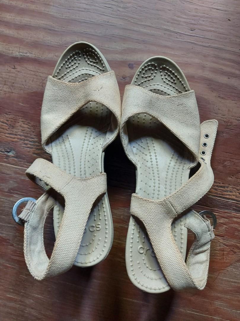 crocs sale women s on On Sale Crocs Wedge Women S Fashion Footwear Flats Sandals On Carousell