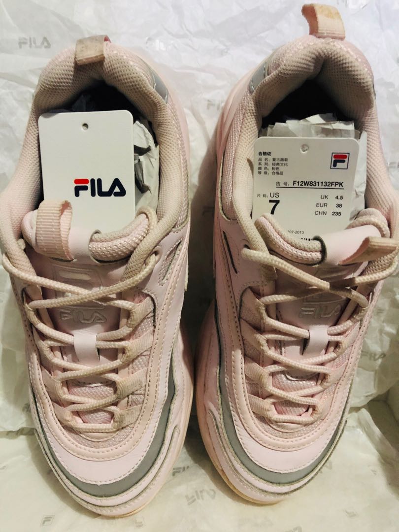 Fila Sneakers Wanita Ori Fesyen Wanita Sepatu Di Carousell