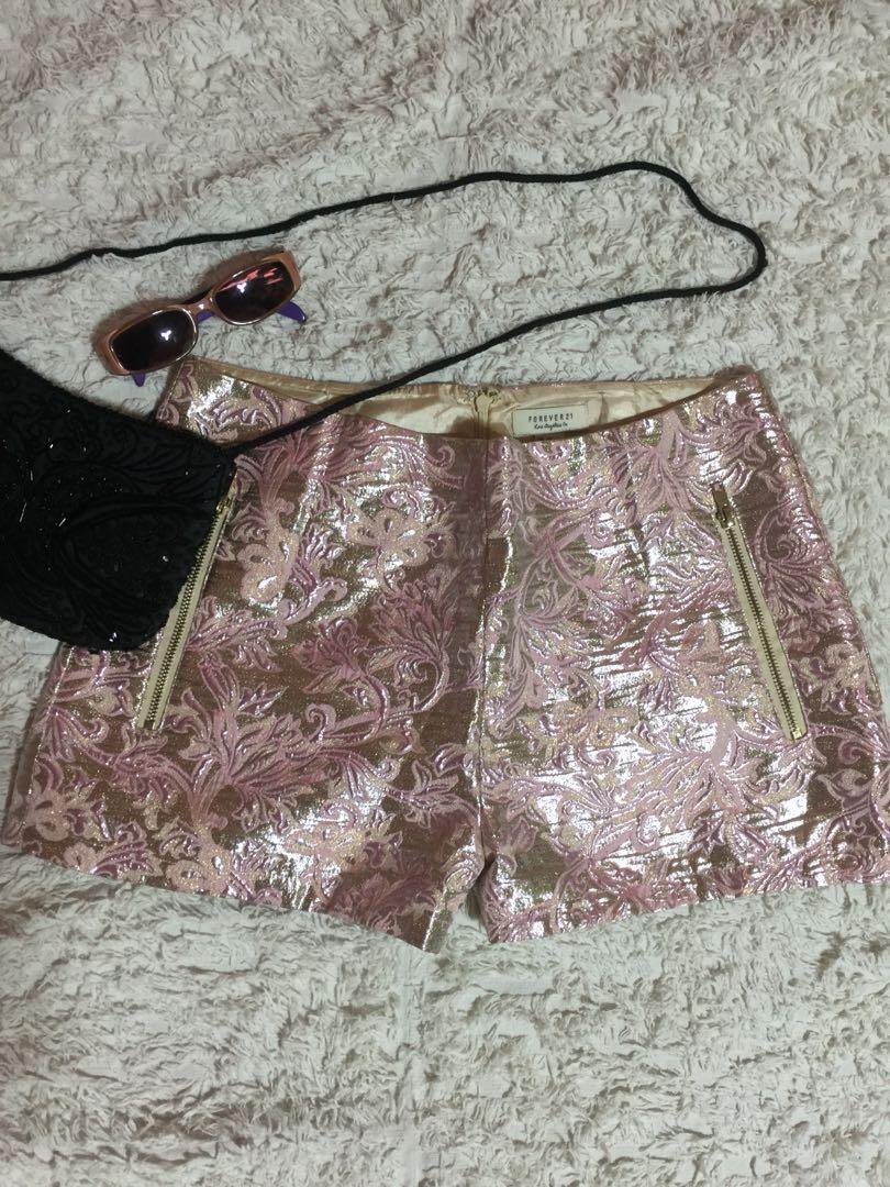 size 6 in forever 21 jeans