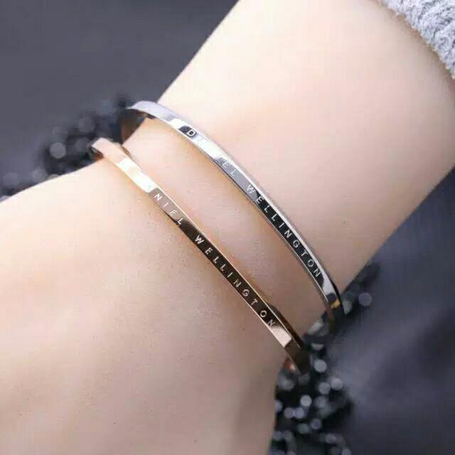 Gelang daniel wellington original 2025