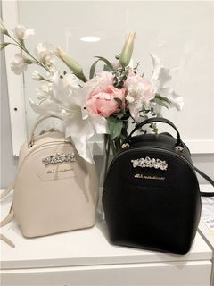 （分類：）位於 。 由 annahyuna 提交（商品編號 1013411489，圖片 1）。簡介： 。
