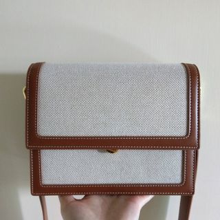 （分類：）位於 。 由 yyho12 提交（商品編號 1013429461，圖片 1）。簡介： 。
