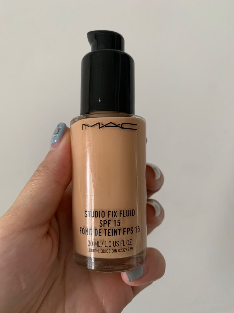 mac studio fix fluid nc18