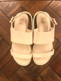 (Category: ) located in . Submitted by ash (Listing ID 1013610732, Image 1). Description: .