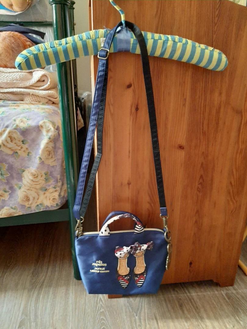 Mis zapatos sling bag store