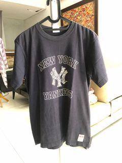MLB Tshirt size M