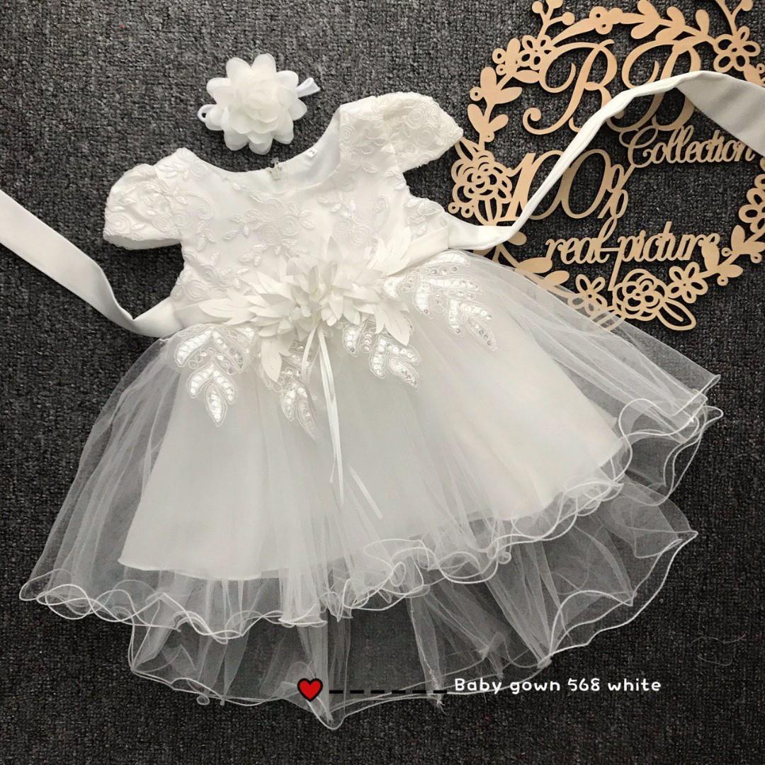 babies gown