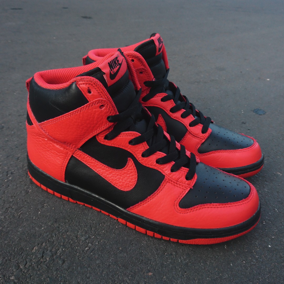 NIKE DUNK HIGH 'BLACK ACTION RED 