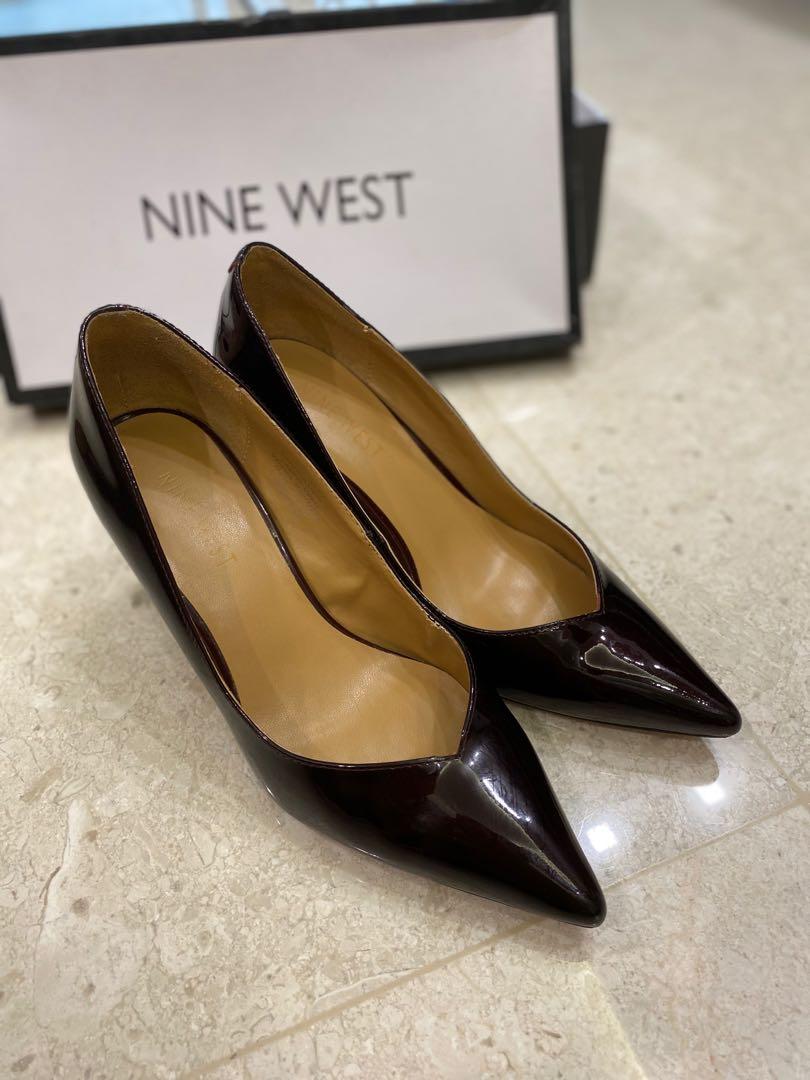 nine west red pumps