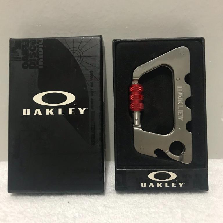 oakley metalworks carabiner
