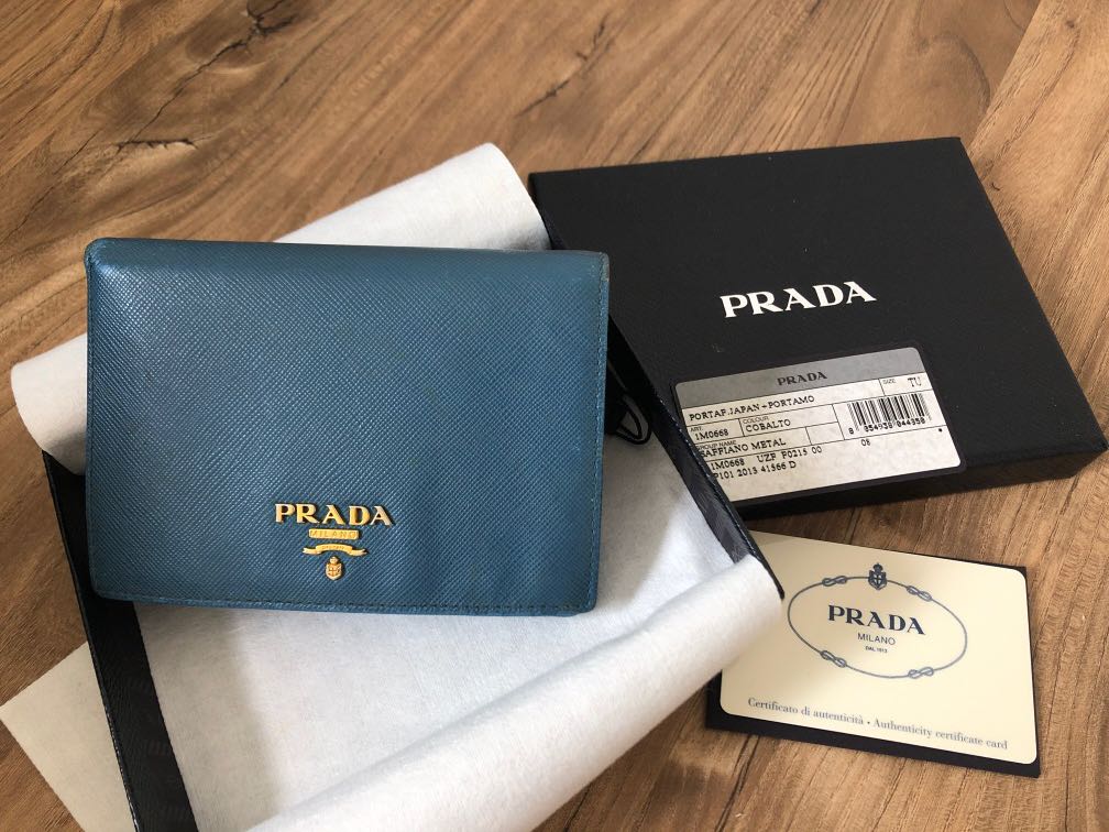 Prada saffiano metal leather bifold Wallet in cobalt blue, Luxury, Bags &  Wallets on Carousell