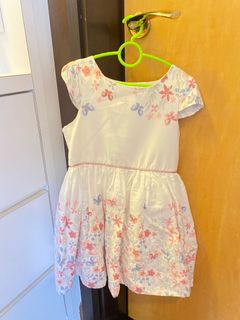 (Category: ) located in . Submitted by ella808 (Listing ID 1013428965, Image 1). Description: .