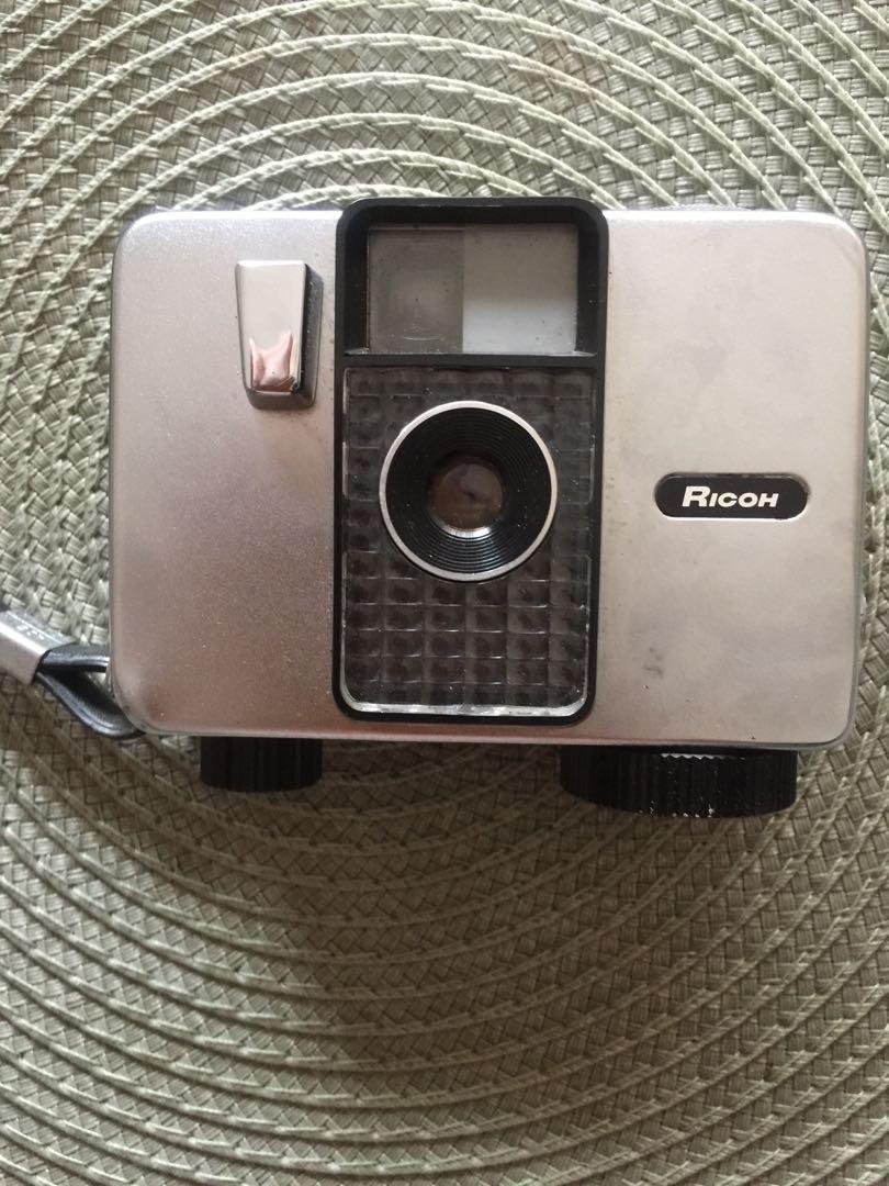 Ricoh Half Frame (Category: Camera Bags & Carriers) located in Makati City. Submitted by prelovedbypathy (Listing ID 1013476107, Image 2). Description: Price is negotiable 35 mm film.