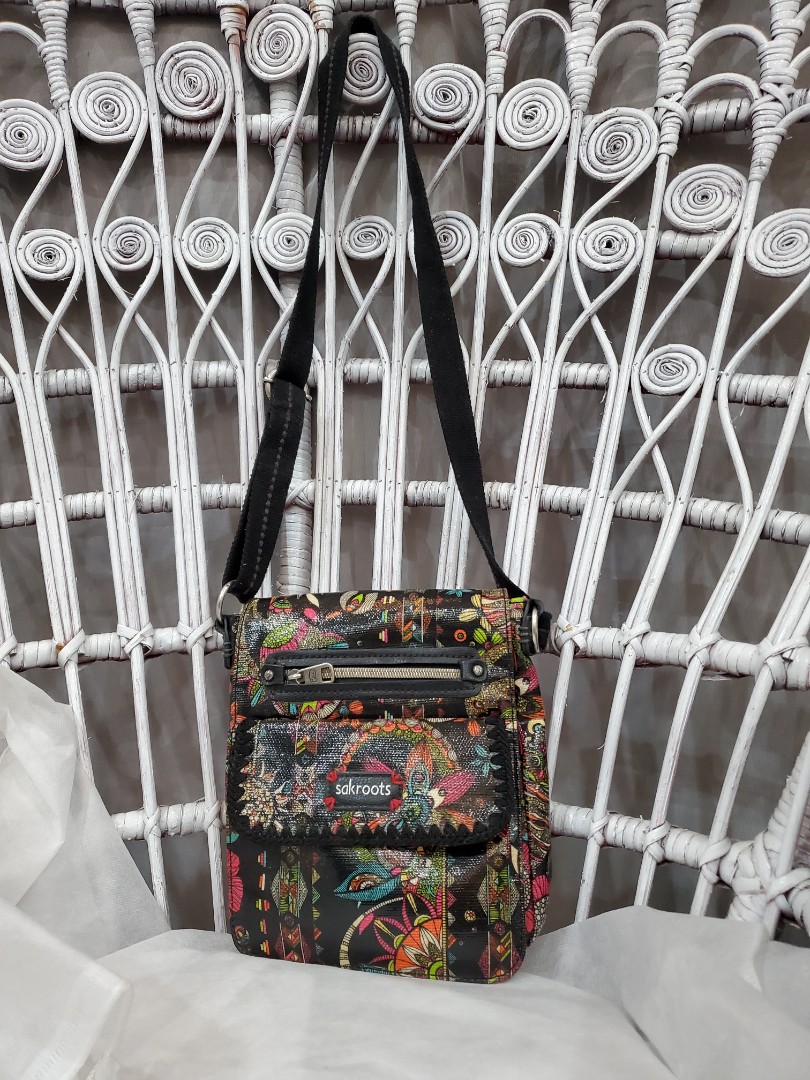 Sakroots sling shop bag price