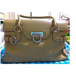 salvatore ferragamo bags philippines