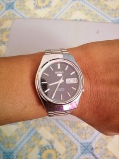 (Category: ) located in . Submitted by amar402 (Listing ID 1013471255, Image 1). Description: .
