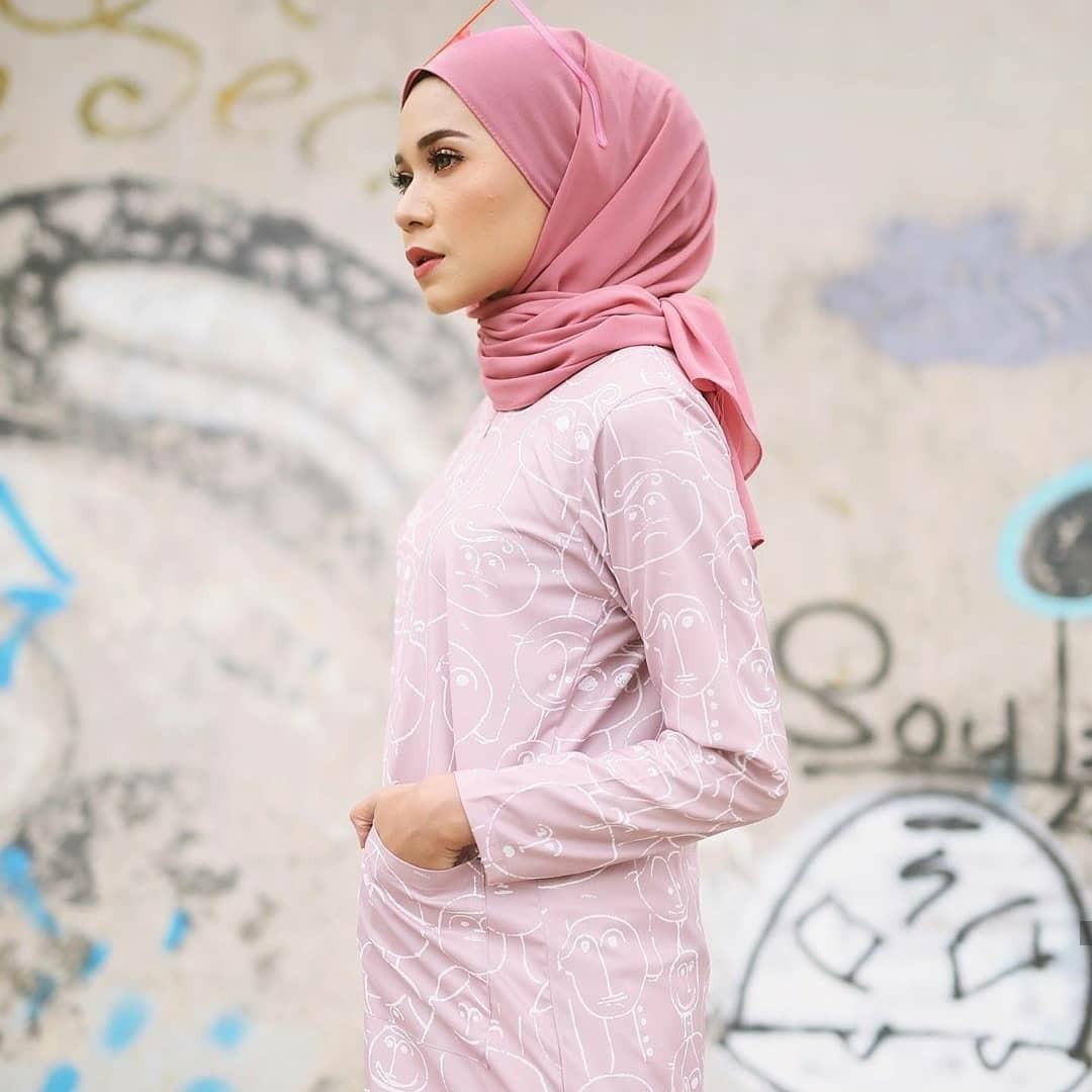 split top (Category: Sleeveless) located in Shah Alam. Submitted by mshijabista (Listing ID 1013576298, Image 3). Description: .