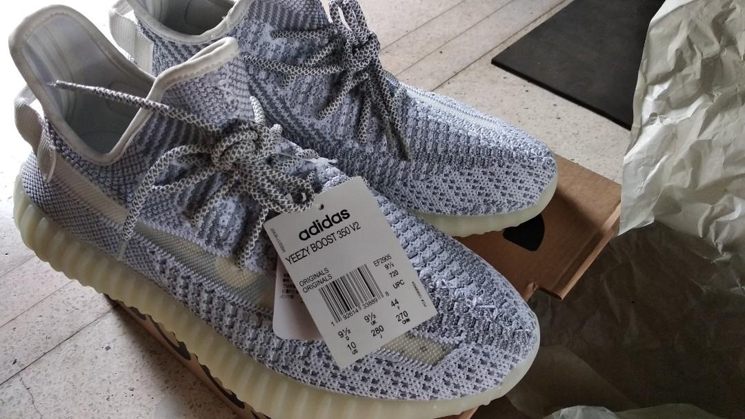 impresión mentiroso Barry Yeezy Boost 350 v2 static (NON-REFLECTIVE) UA, Men's Fashion, Footwear,  Sneakers on Carousell