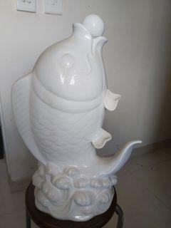 21吋高白色鋰魚陶瓷裝飾品
