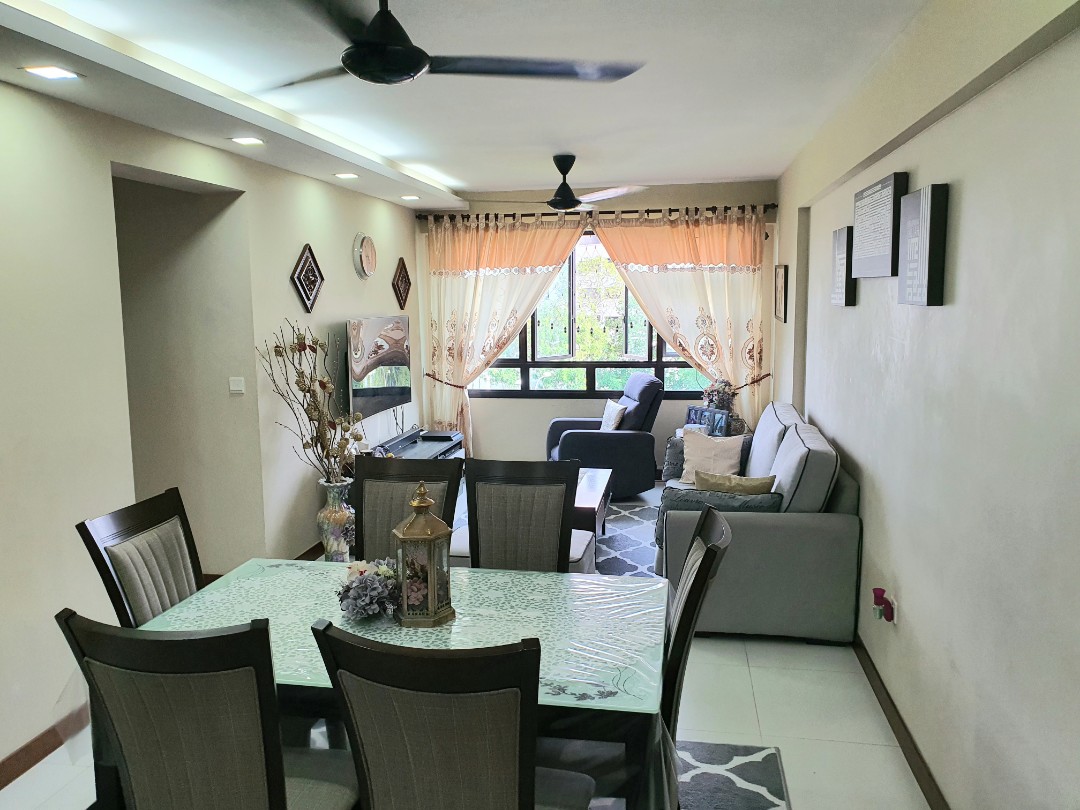 (Category: ) located in . Submitted by ssingh33 (Listing ID 1013673243, Image 1). Description: .