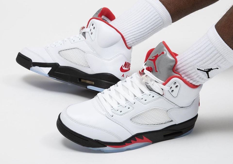 AIR JORDAN 5 FIRE RED 2020 BNIB, Men's Fashion, Footwear, Sneakers on  Carousell