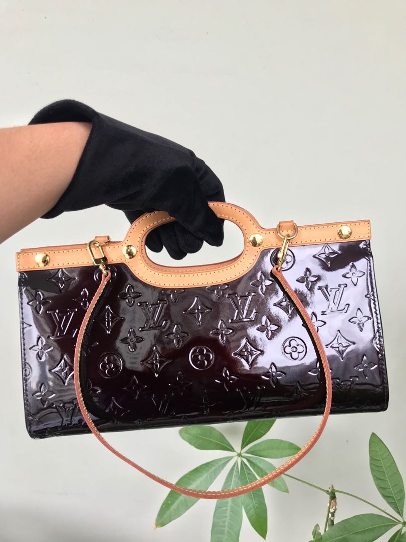 LOUIS VUITTON Monogram Vernis Roxbury Drive Hand Bag Amarante