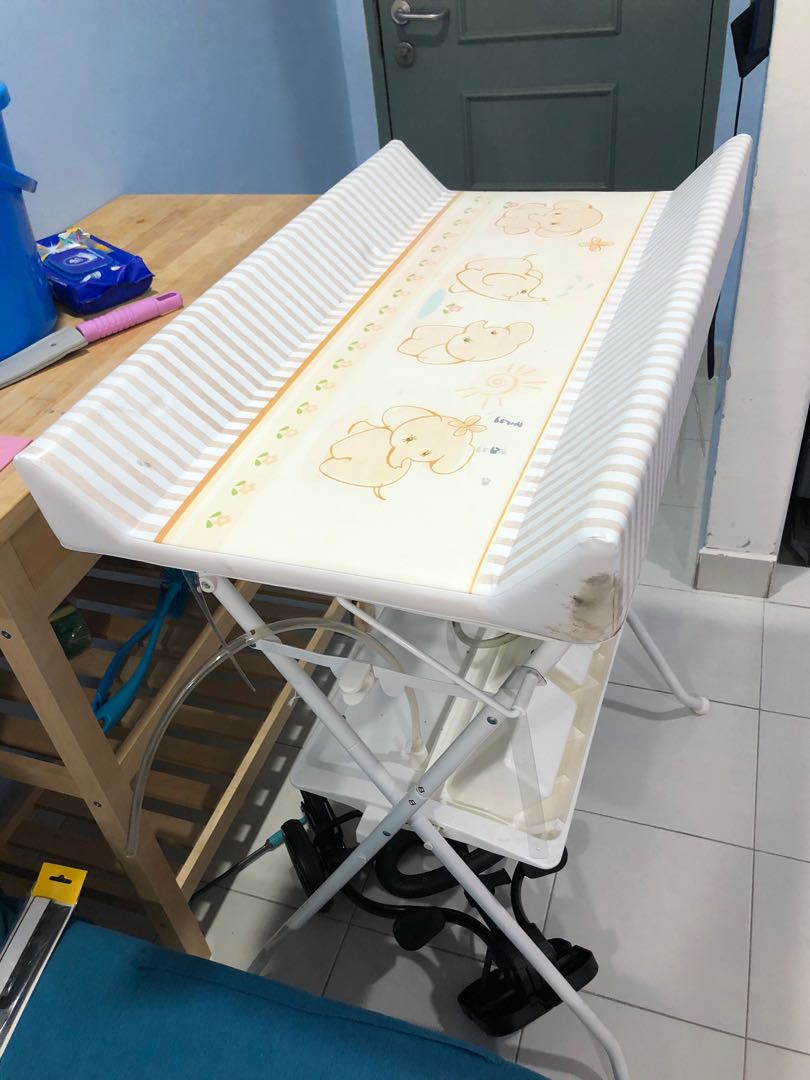 juniors changing table