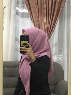 (Category: ) located in . Submitted by prelovedby.khdj (Listing ID 1013815252, Image 1). Description: .