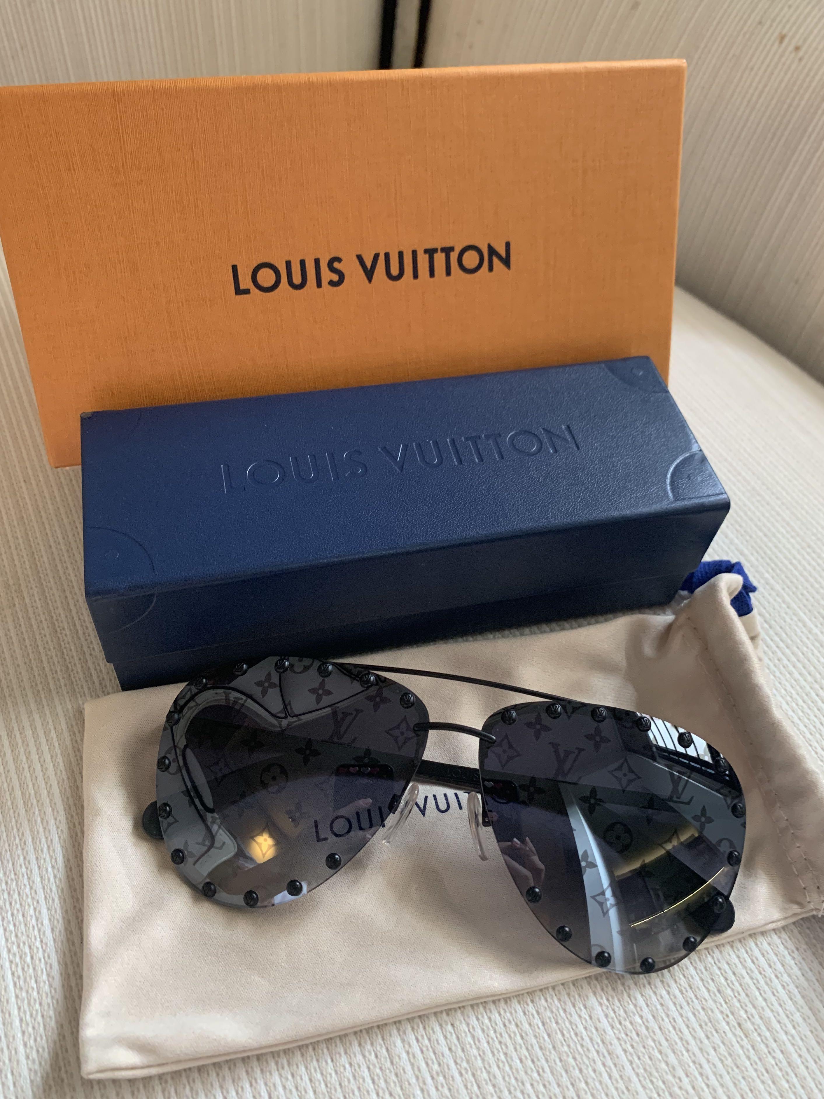 LOUIS VUITTON The Party Square Sunglasses Z2354E Blue 446075