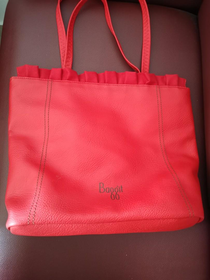 Buy Baggit Lxe Tinal 3T5 Purple Handbag with Detachable Sling Strap (S)  online