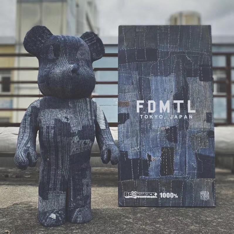 FDMTL Medicom 1000% BEARBRICK, 興趣及遊戲, 玩具& 遊戲類- Carousell